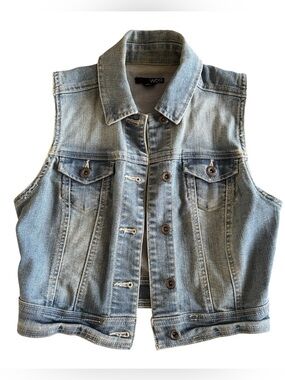 WDG Light Wash Denim Vest - Sleeveless Jacket in Light Blue